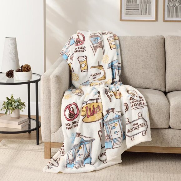 Gilmore Girls Silk Touch Throw, 60" x 70" Blanket New - Picture 3 of 4
